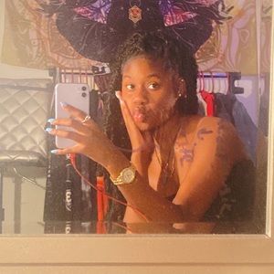 Meet your Posher, Taylor